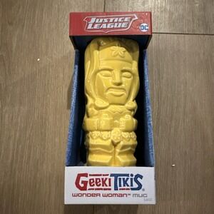 Justice League Geeki Tikis WONDER WOMAN ceramic mug 14oz Tiki Yellow NEW
